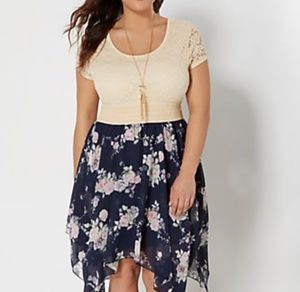 Rue 21🔖 Lace Floral Dress